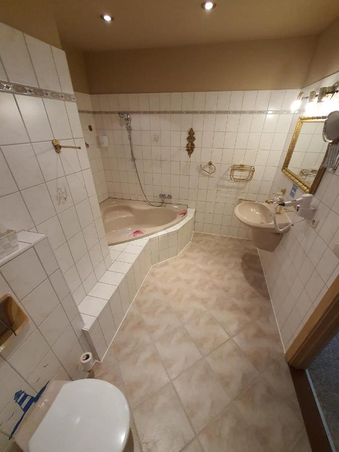Hotel Knoepel Wismar Ngoại thất bức ảnh